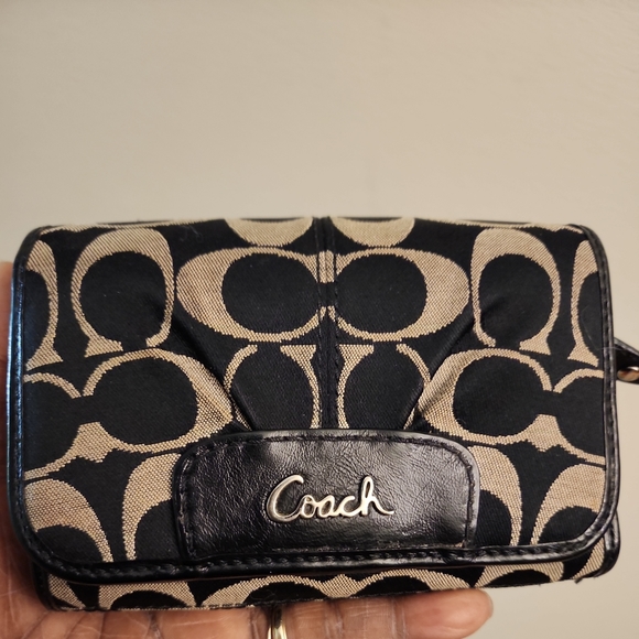 Coach CC Logo Wallet - Picture 1 of 9